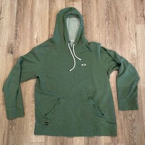 Oakley light weight hoodie men’s size XL